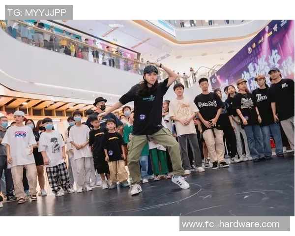 深圳飞盘队在世界街舞大赛中以100分稳居积分榜首位